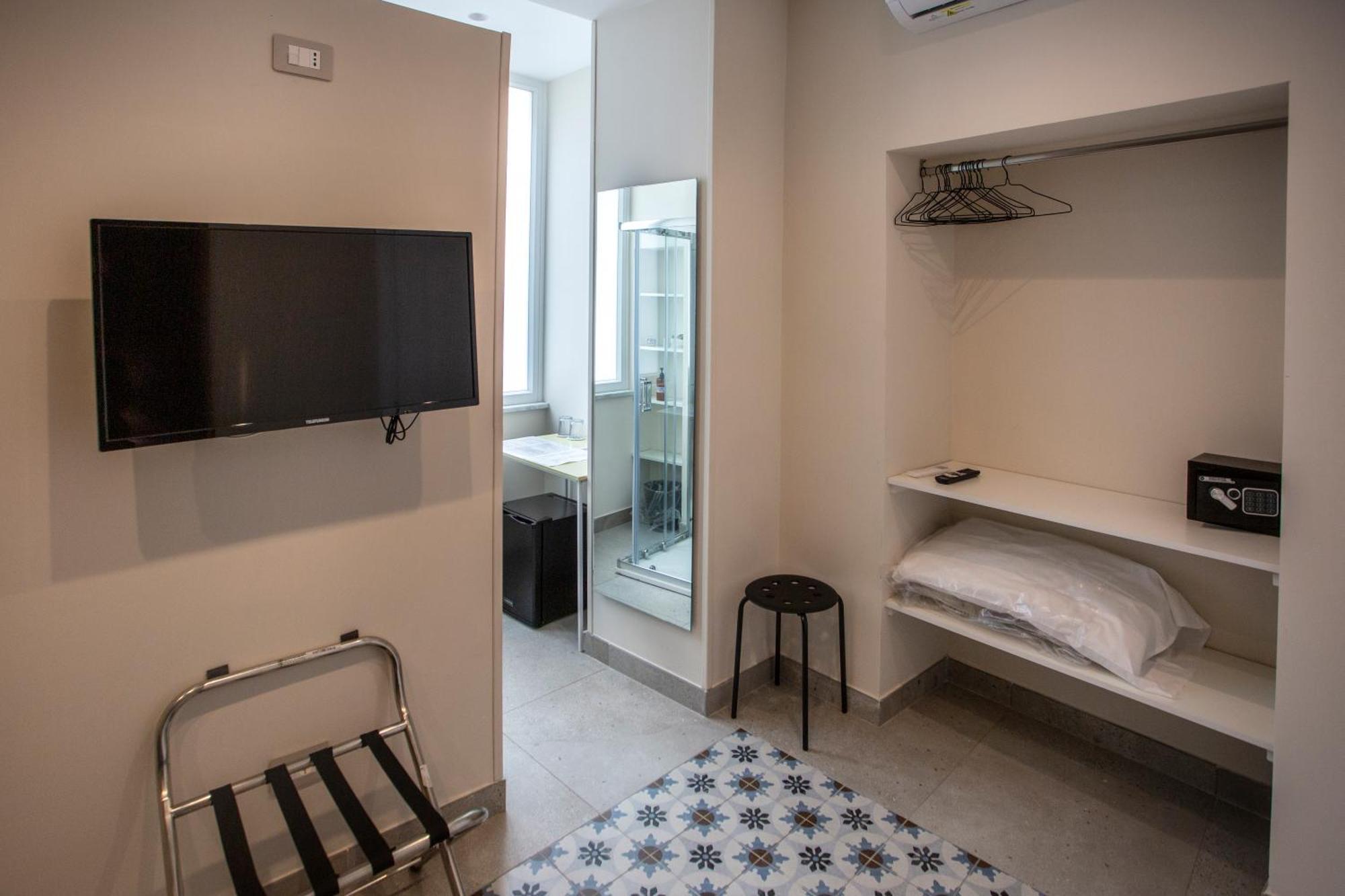 Xenia Neapolis Hotell Eksteriør bilde