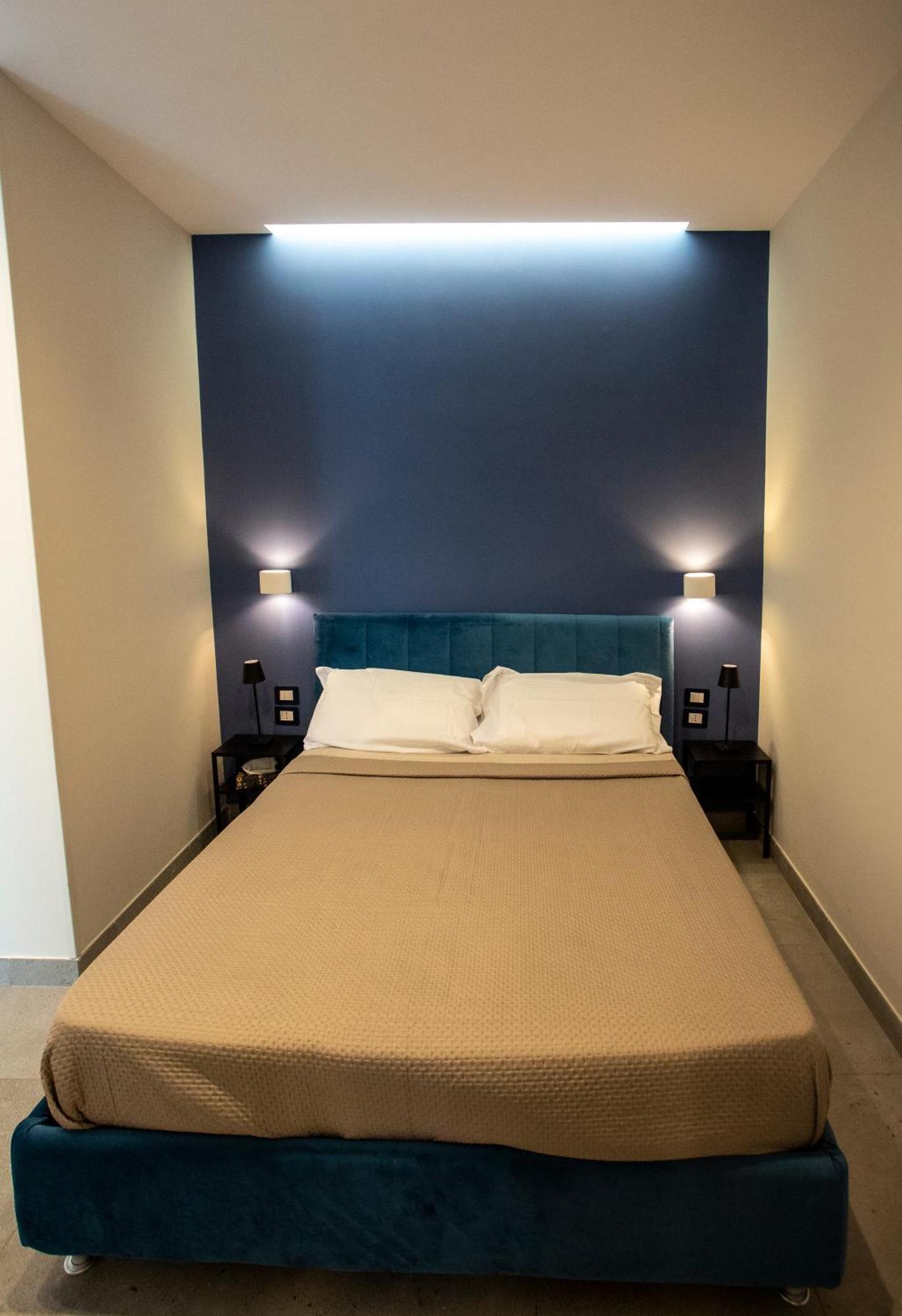 Xenia Neapolis Hotell Eksteriør bilde